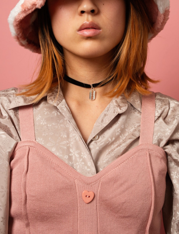 Razor choker